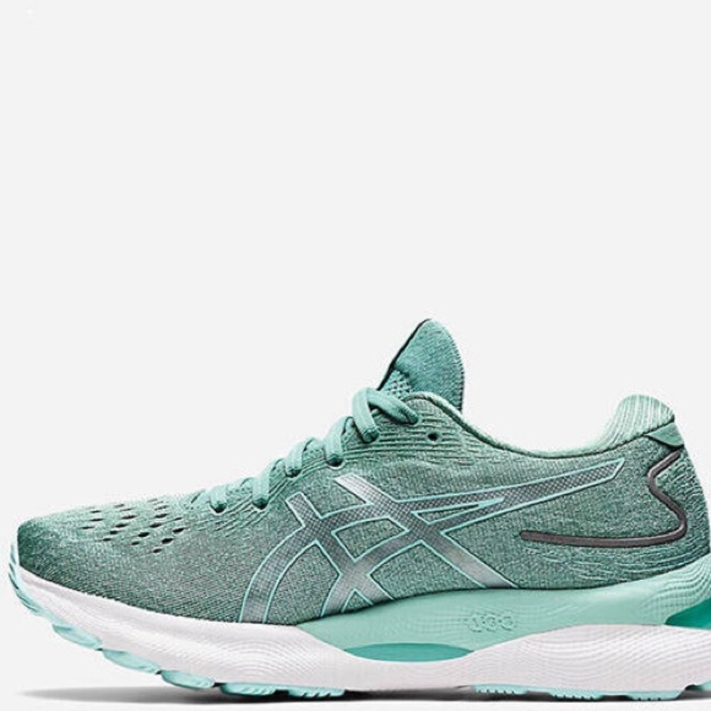 ASICS Gel- Nimbus 24 Women’s Running Shoe